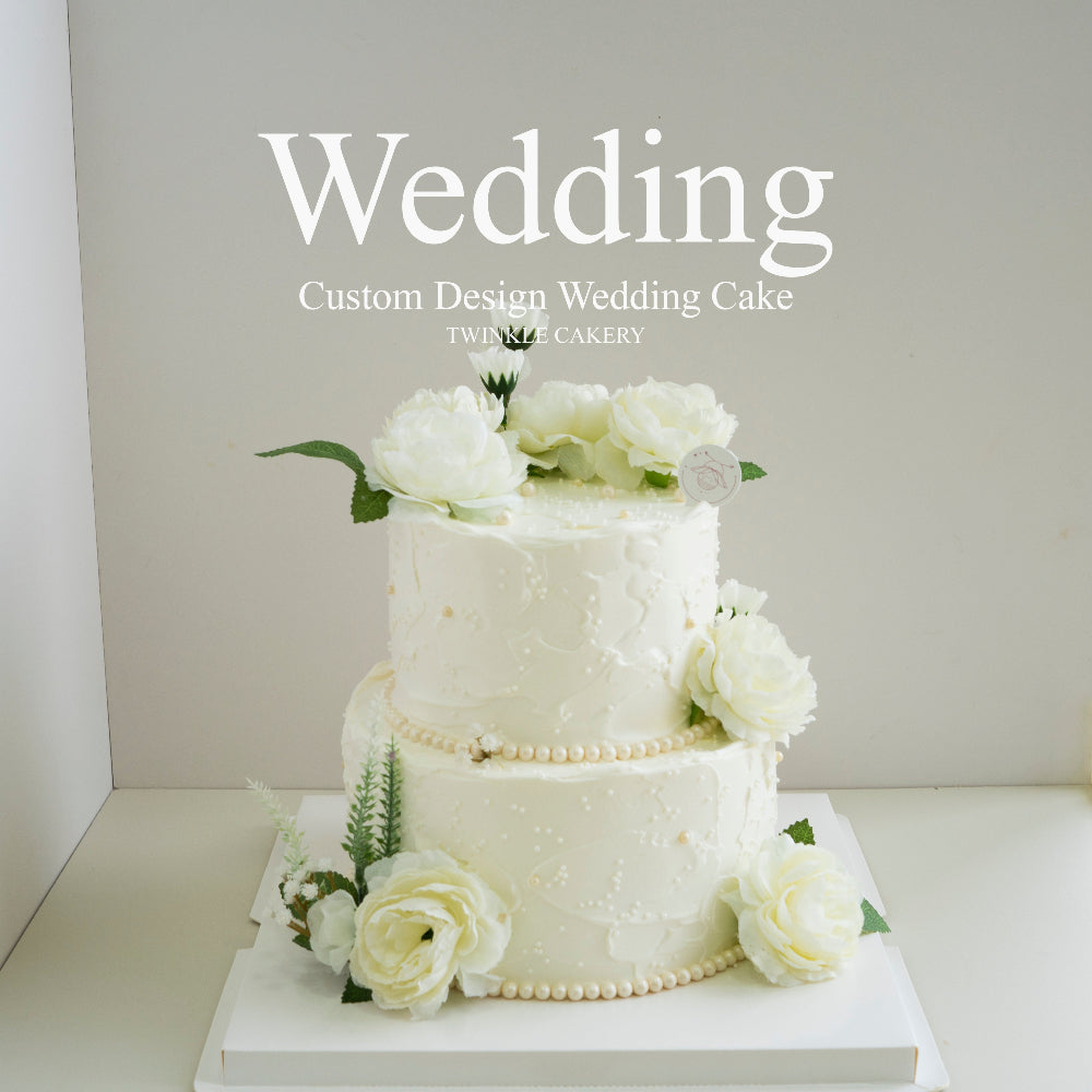 White Theme Wedding Cake